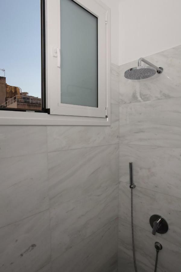 Plaka Two-Storey Penhouse With Acropolis Views Pl6 أثينا المظهر الخارجي الصورة